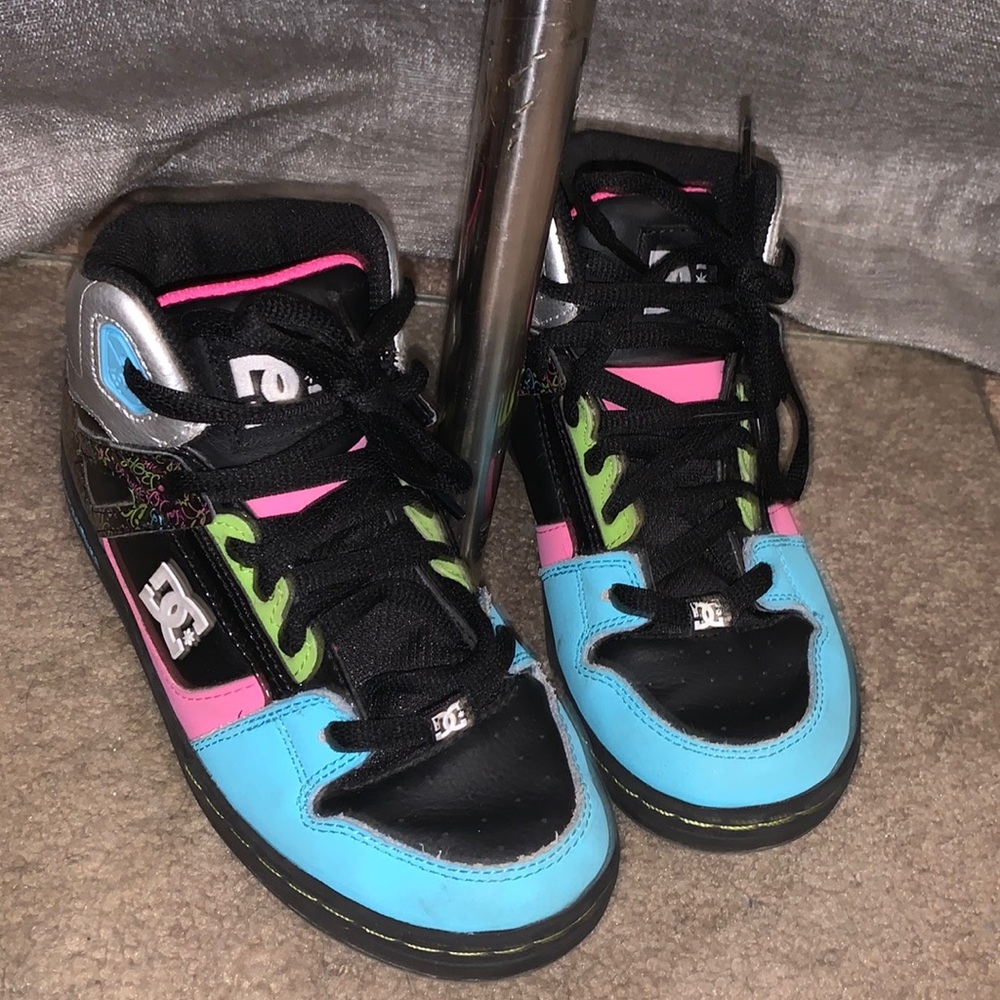 DC shoes